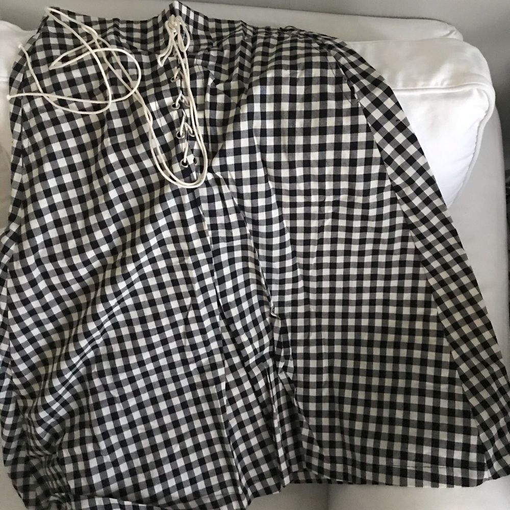 B/W cute summer skirt